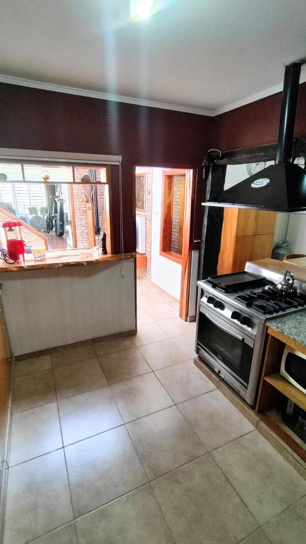 Casa en Venta en Capitan Bermudez, USD 112.000