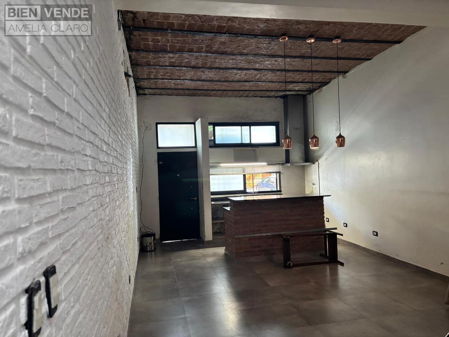 VENTA DE EXCELENTE PH 2 AMBIENTES CON TERRAZA EN SAAVEDRA | APTO OFICINA O LOCAL | MUY LUMINOSO