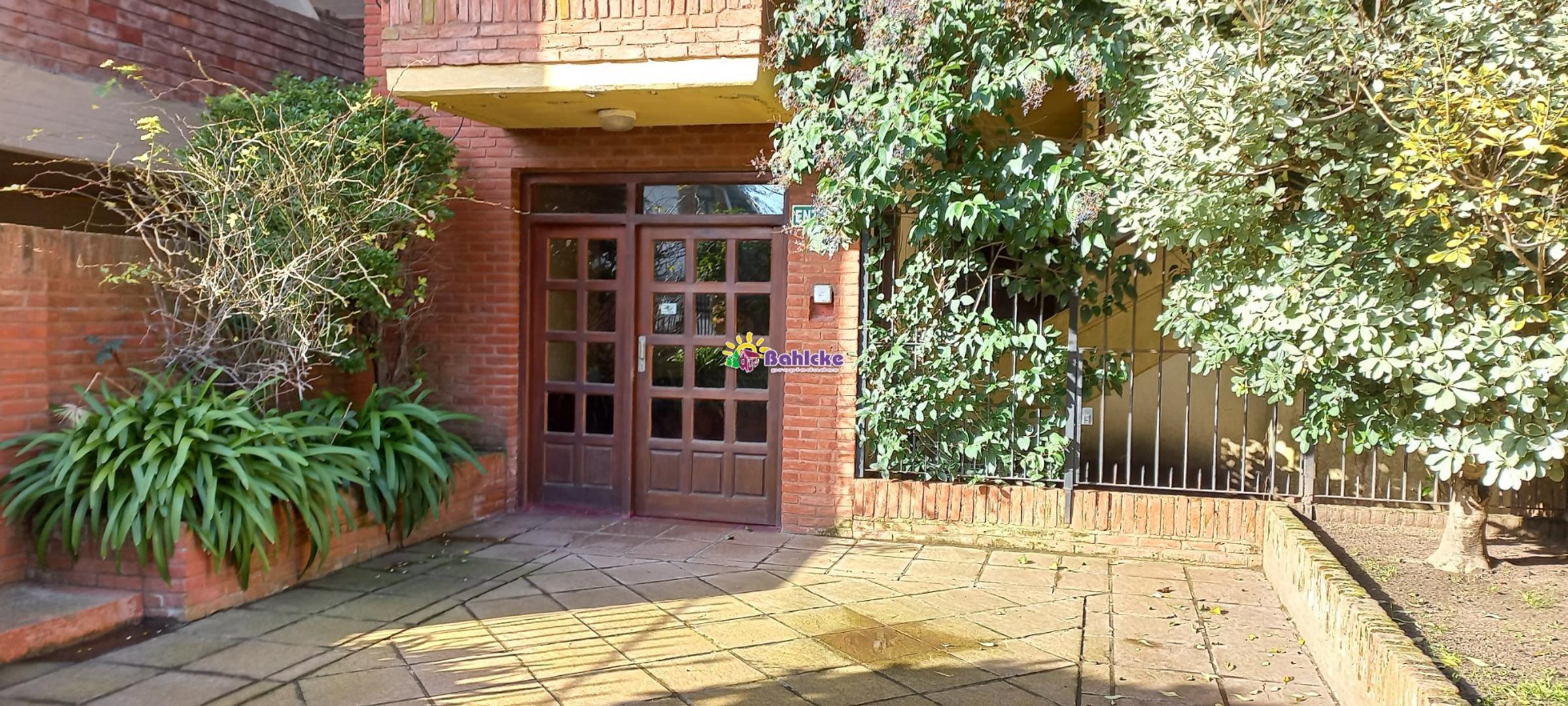 Avenida 2 279 , Piso 7