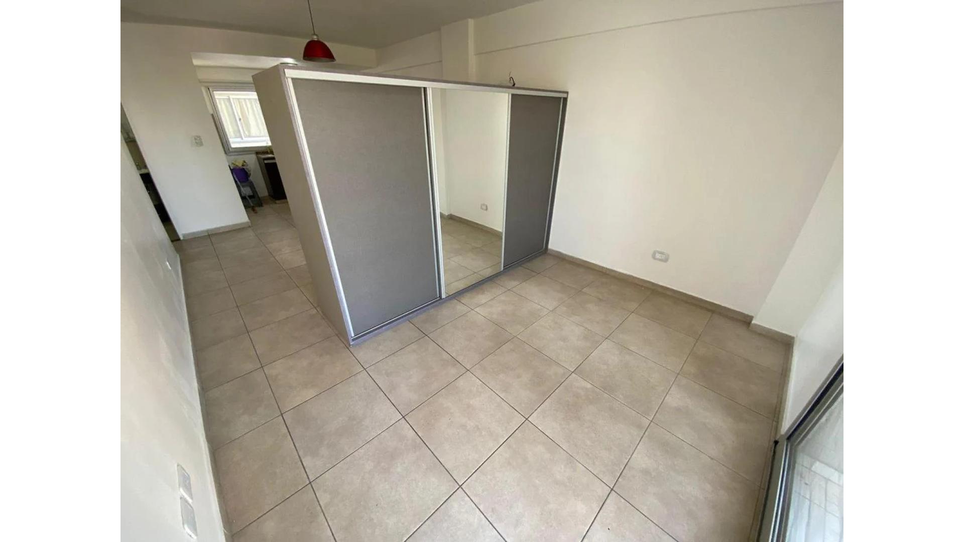 Mono Ambiente - Lanús Oeste.