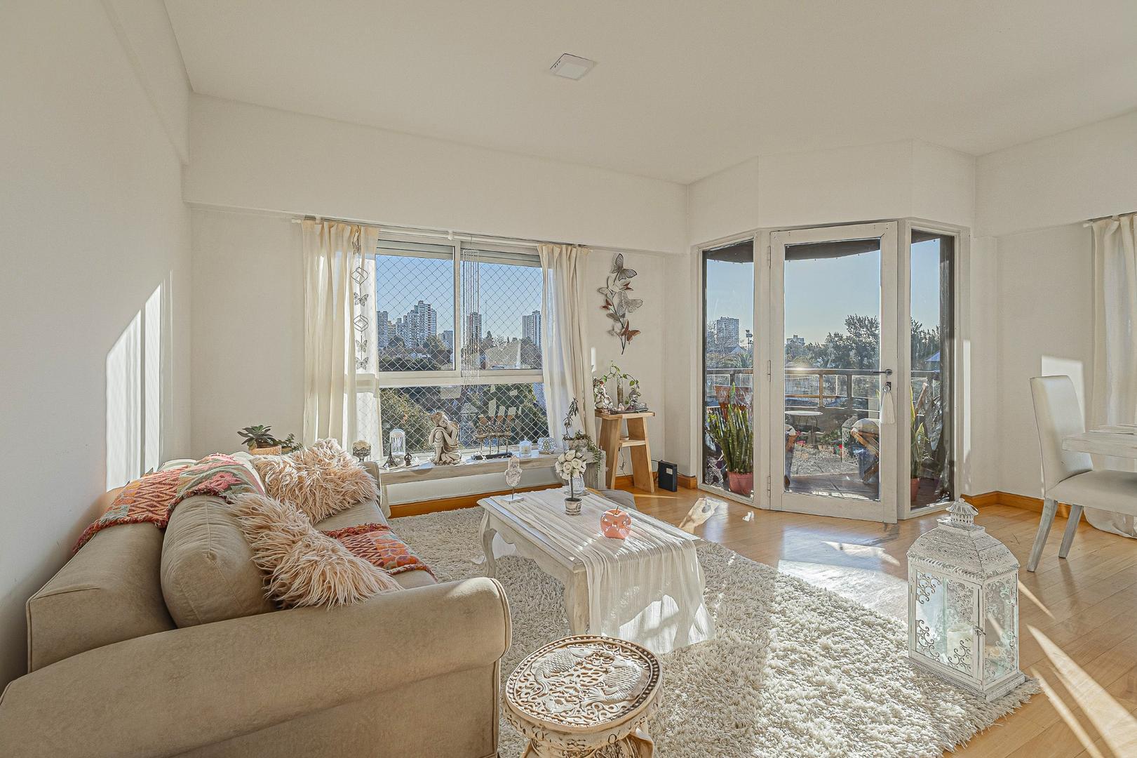 3 ambientes  y cochera, en Vicente Lopez