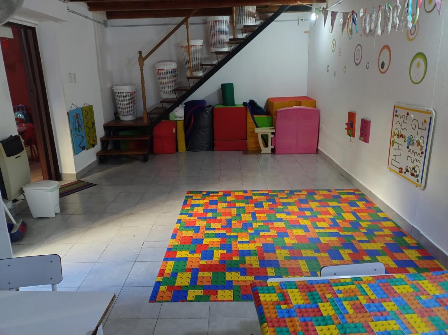 Casa 10 ambientes con 6 baños