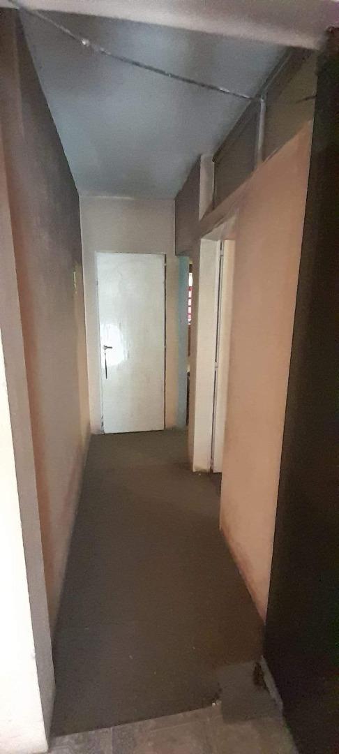 Casa 2 ambientes con 1 baño