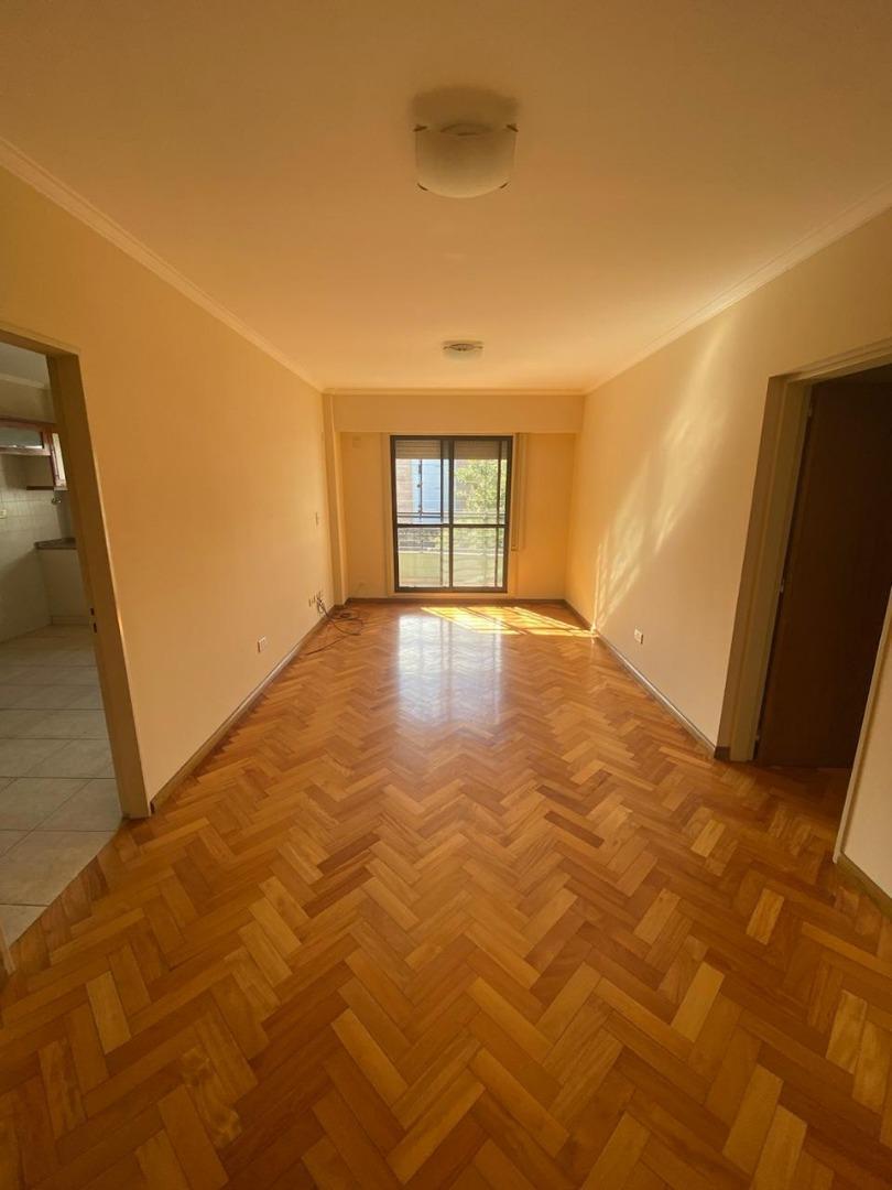 Alquier depto 2 dormitorios con cochera opcional (+$120.000)