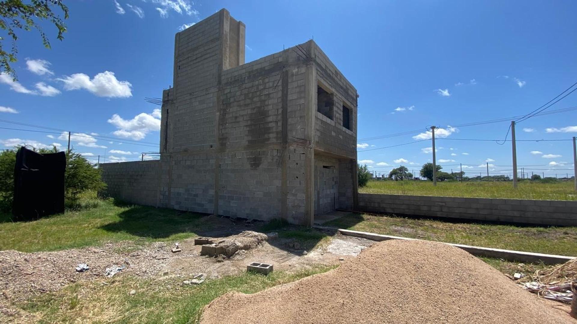 Casa 3 ambientes con 2 baños