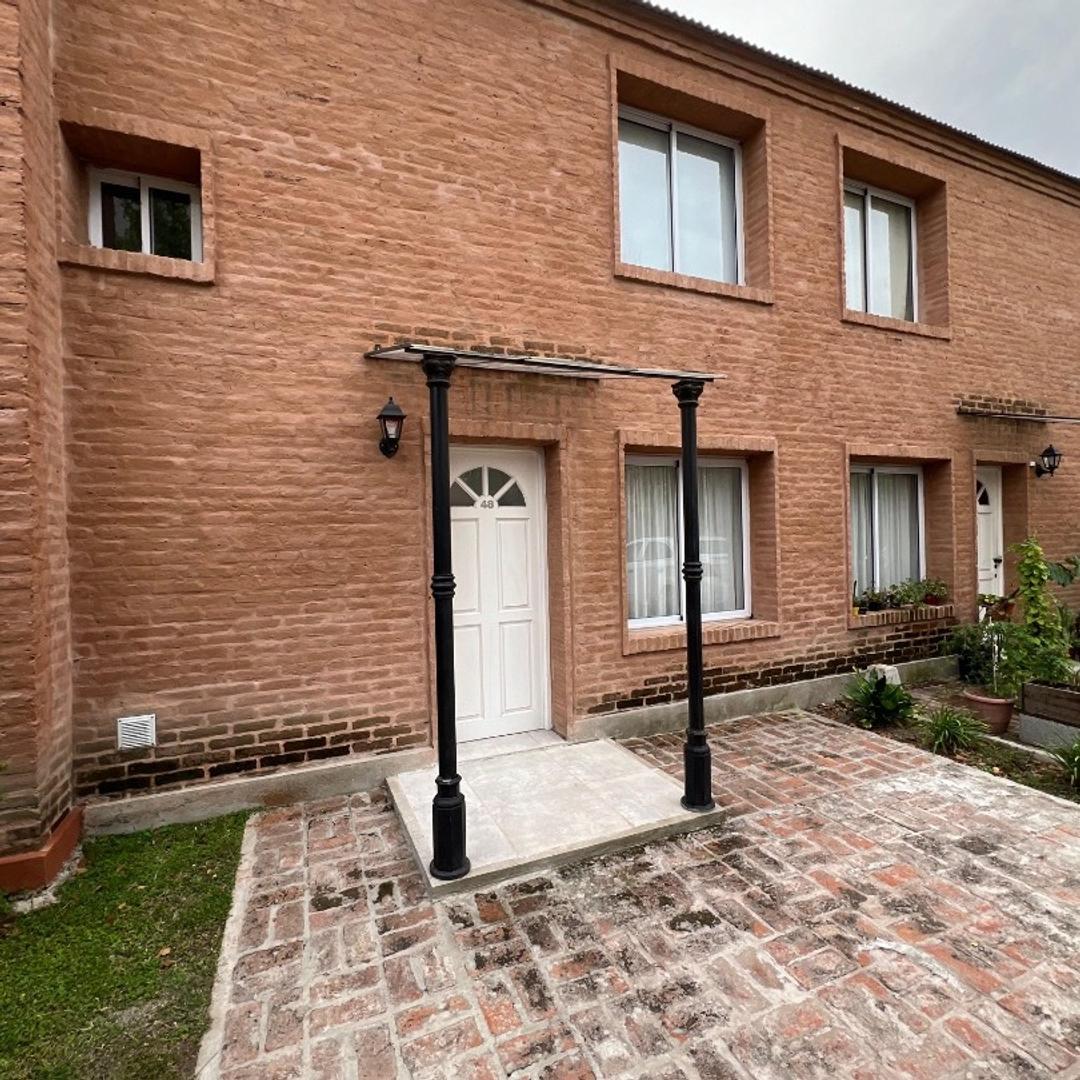 Duplex en venta 3 ambientes Pilar
