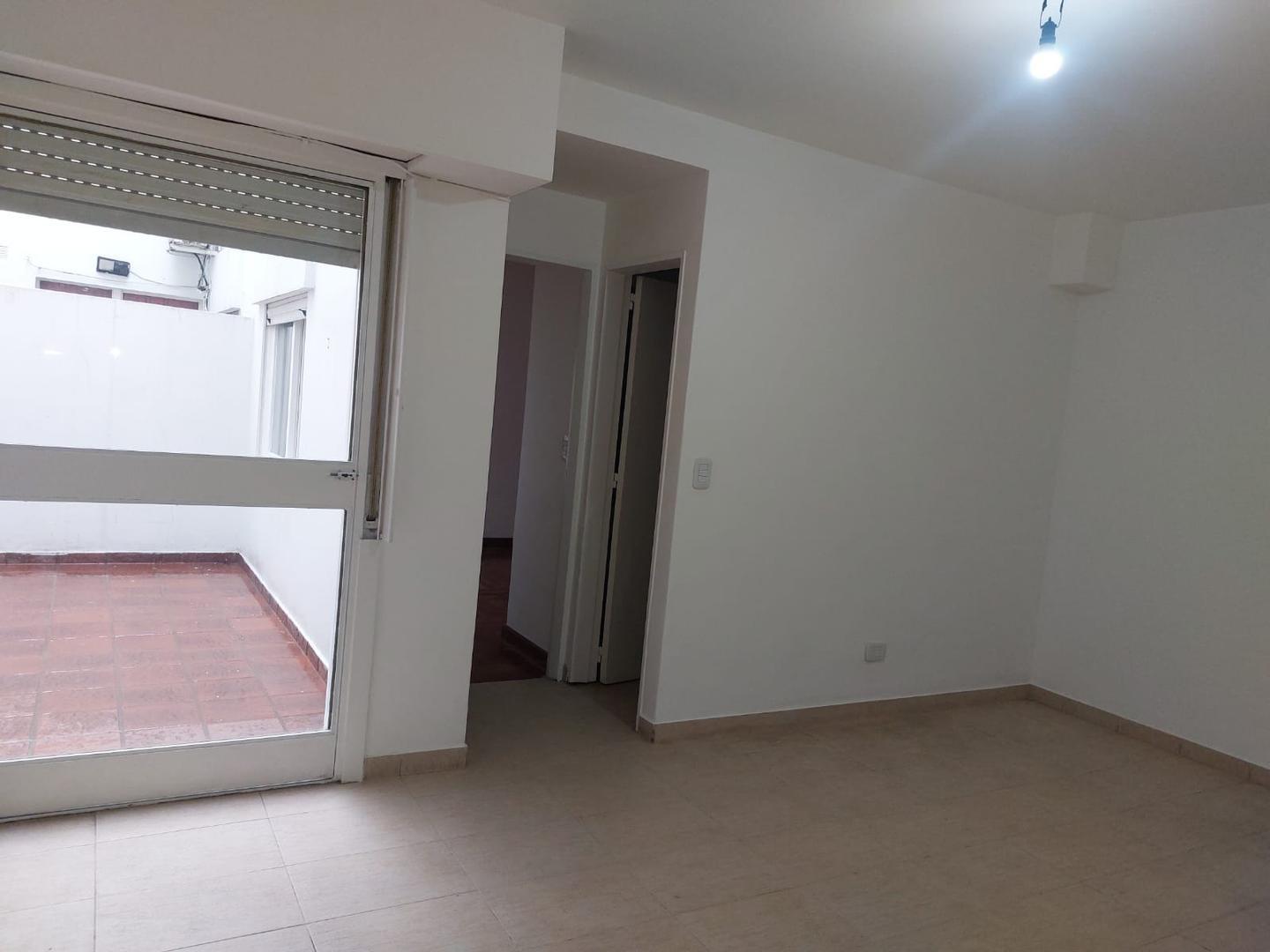 Departamento en Alquiler en Castelar Norte, $ 450.000