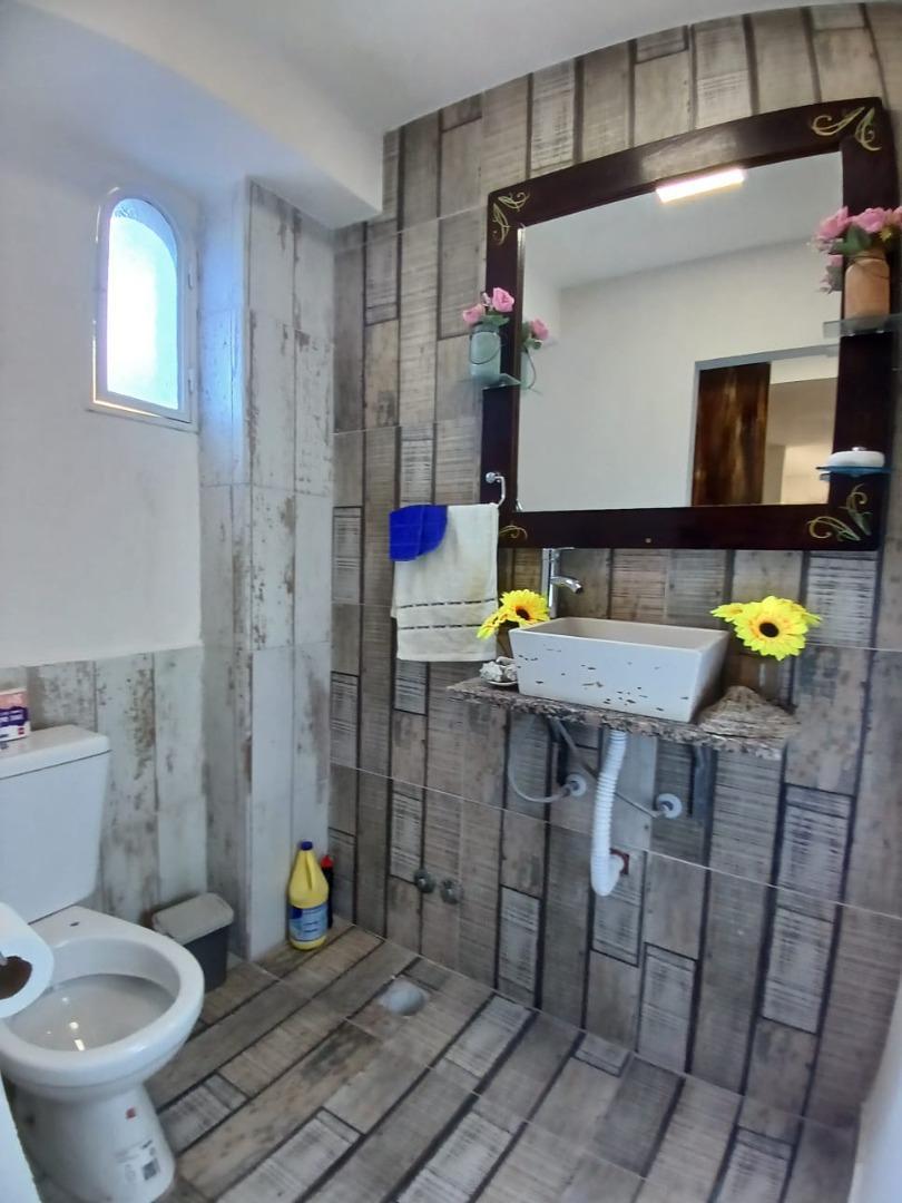 Depto Tipo Casa 2 ambientes con 2 baños