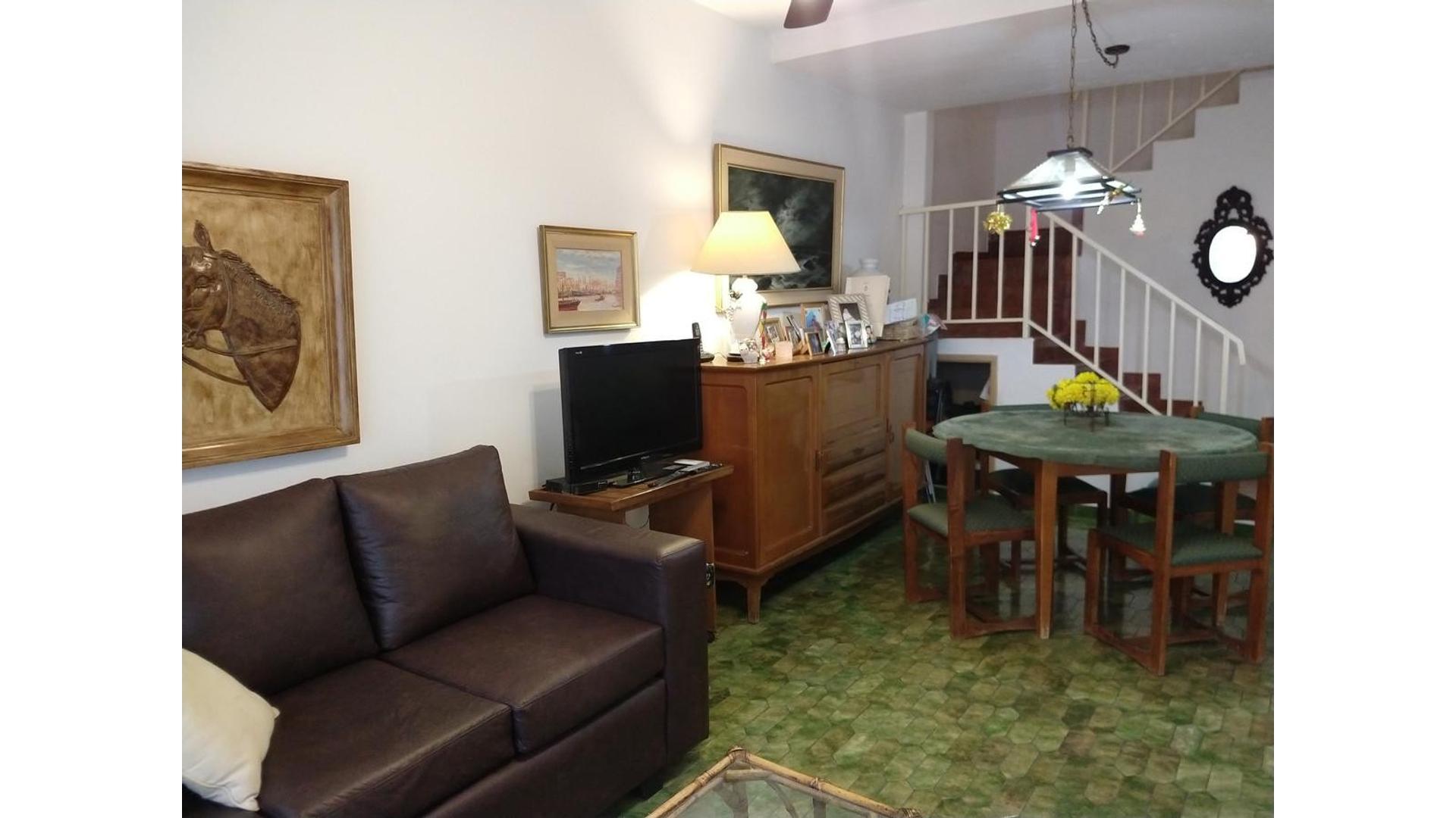 Casa 3 ambientes con 1 baño