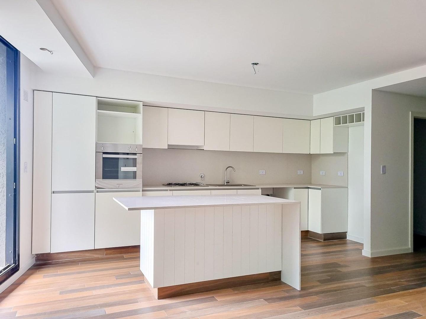 Departamento 4 ambientes con 3 baños