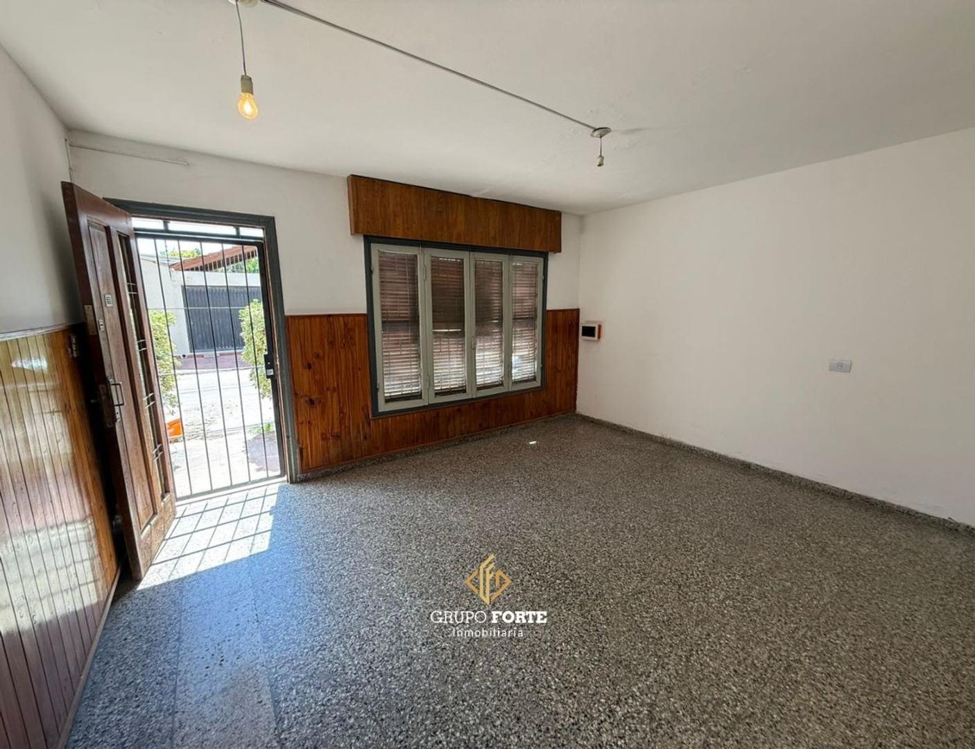 Los Granaderos, Zumaran 3100