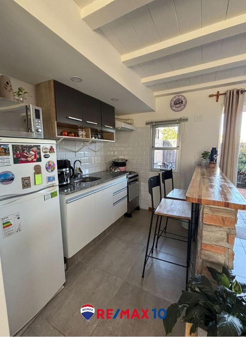 Angela Gil y Macheroni 100