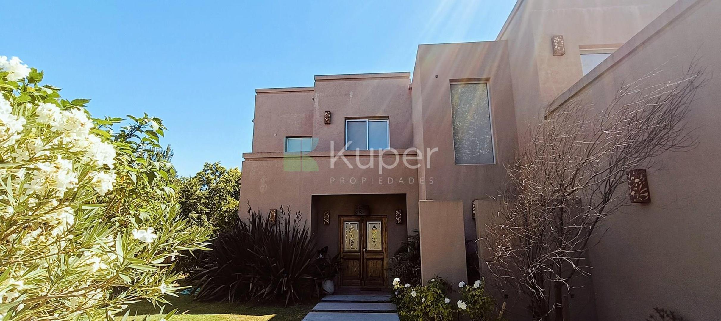 Casa  en Alquiler en Ayres Plaza, Pilar, G.B.A. Zona Norte