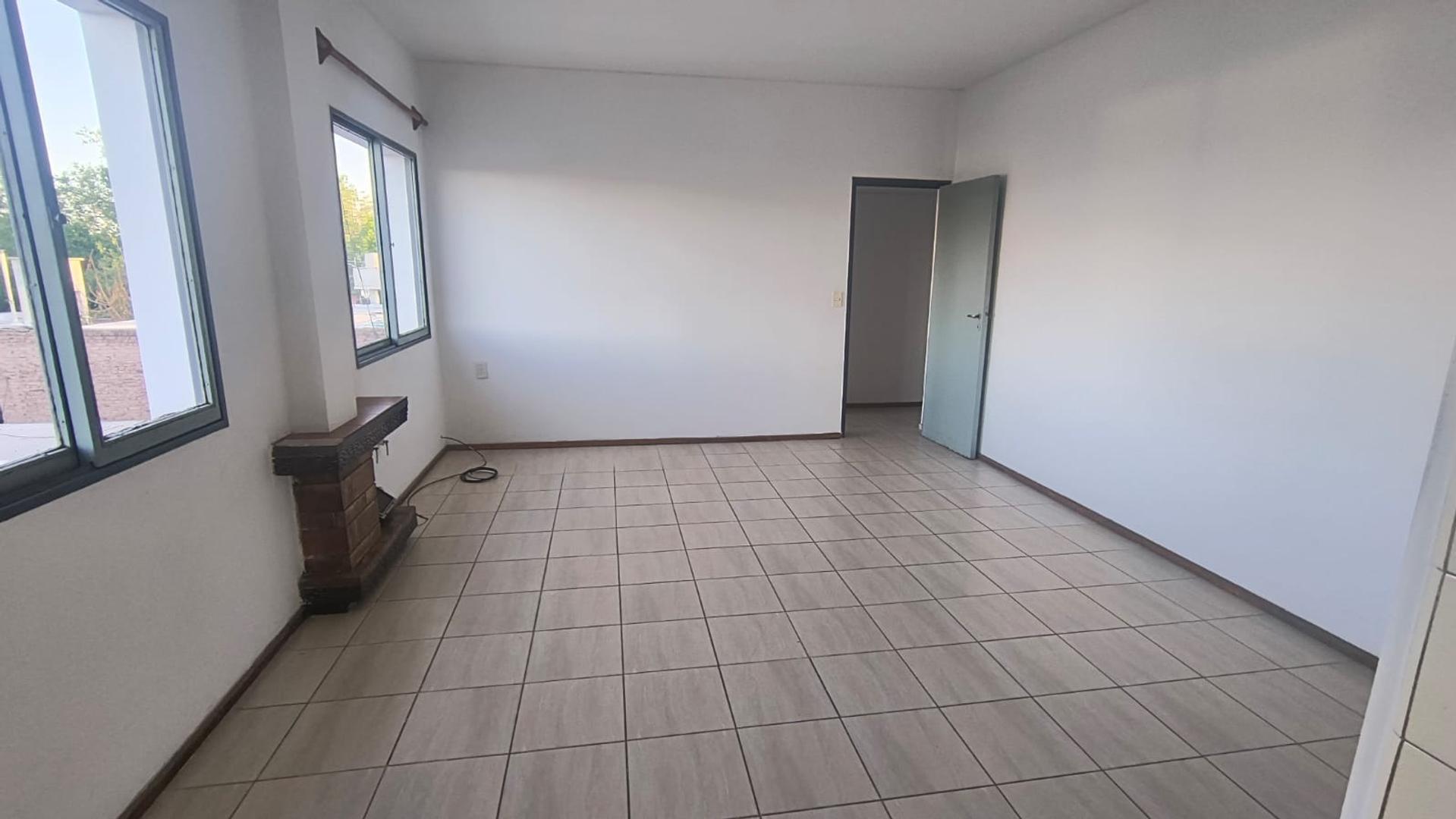 Avenida San Martin 1100, Piso 2