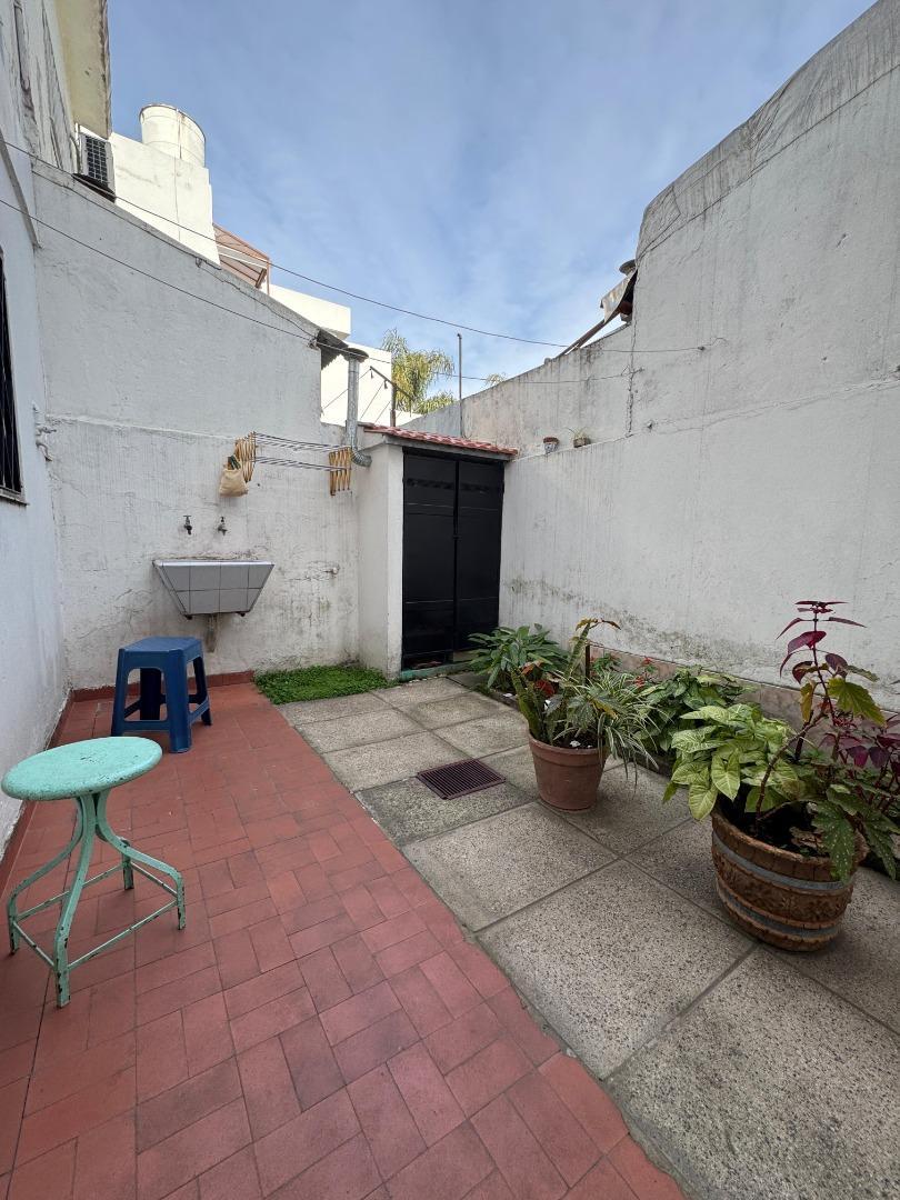 DUPLEX 3 AMBIENTES CON PATIO