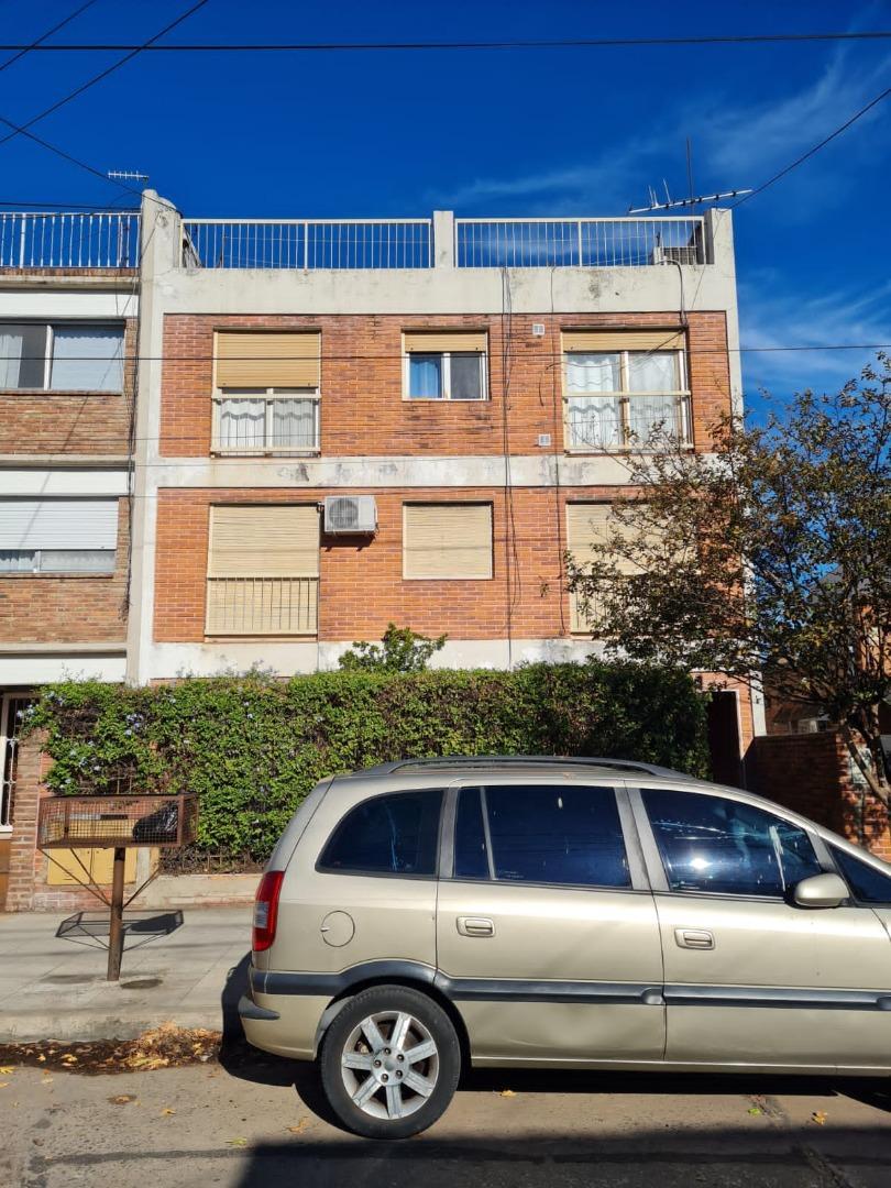 Departamento 3 amb en muy buena zona