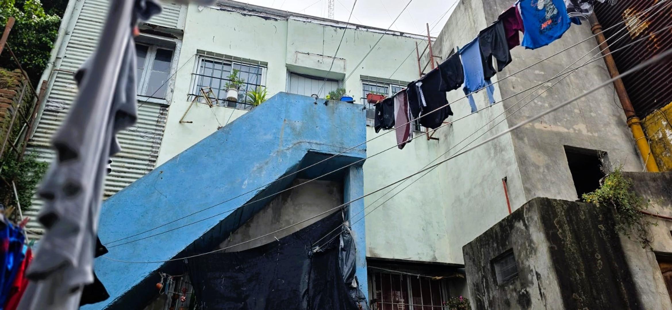 Casa 6 ambientes con 5 baños