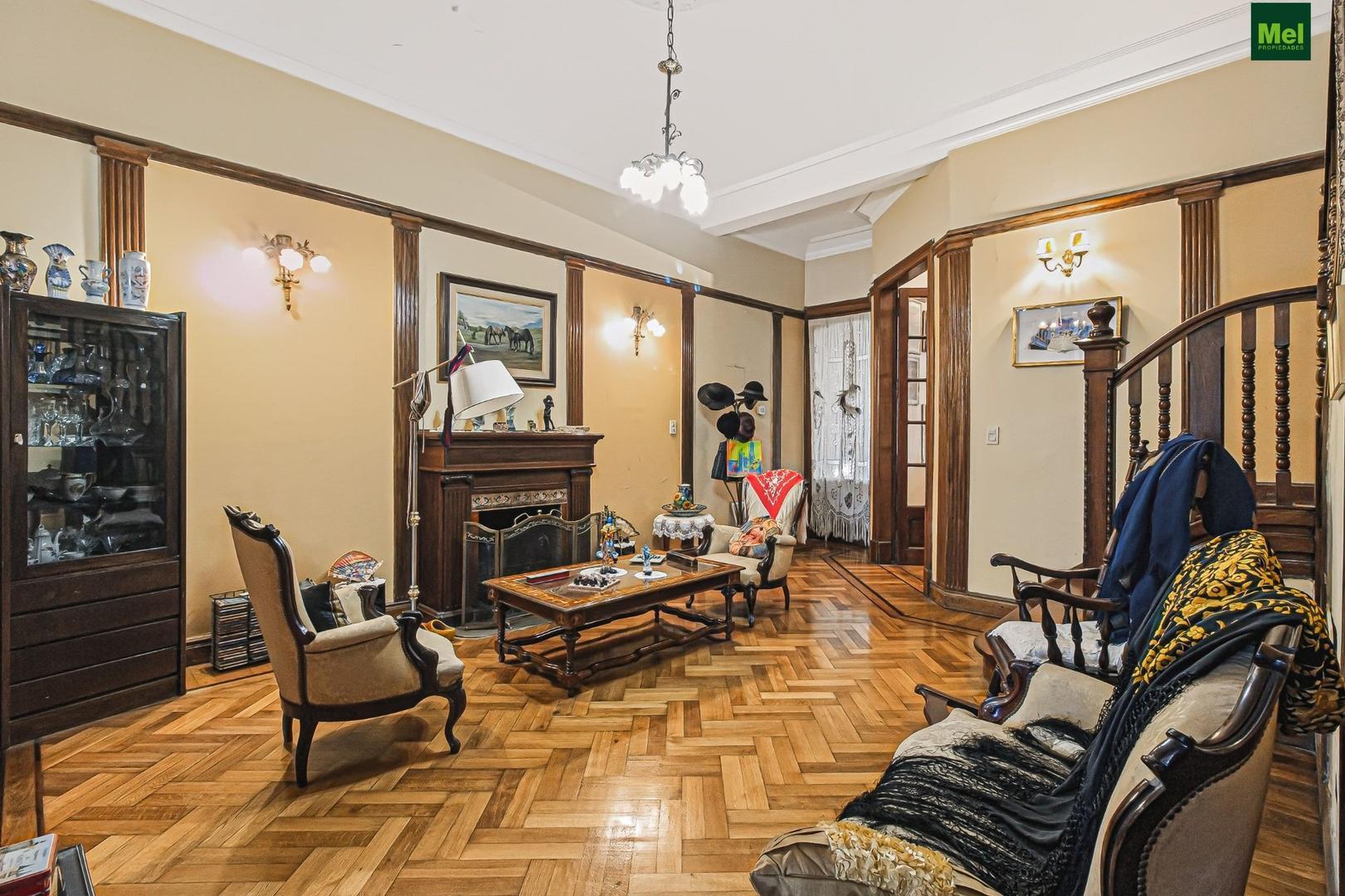 Casa 5 ambientes con 3 baños