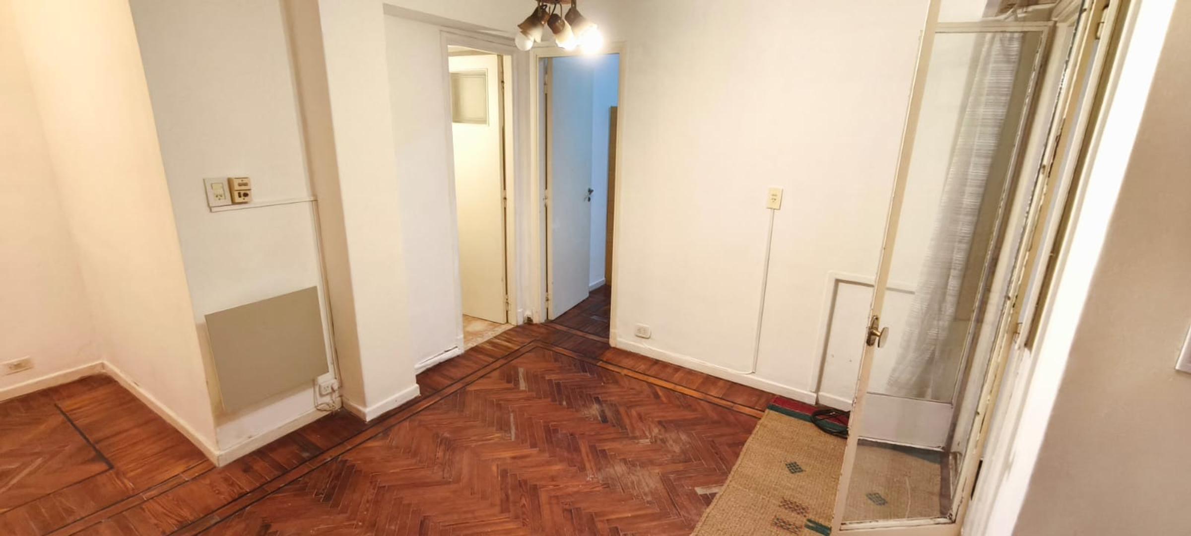 Humboldt 2448 , Piso pb