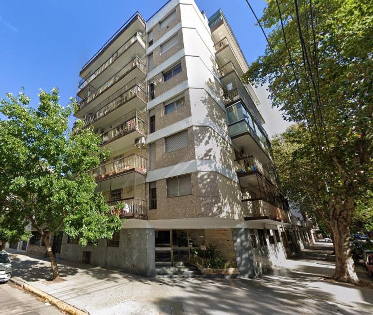 Departamento de 3 ambientes   baulera en venta, en Villa del Parque.