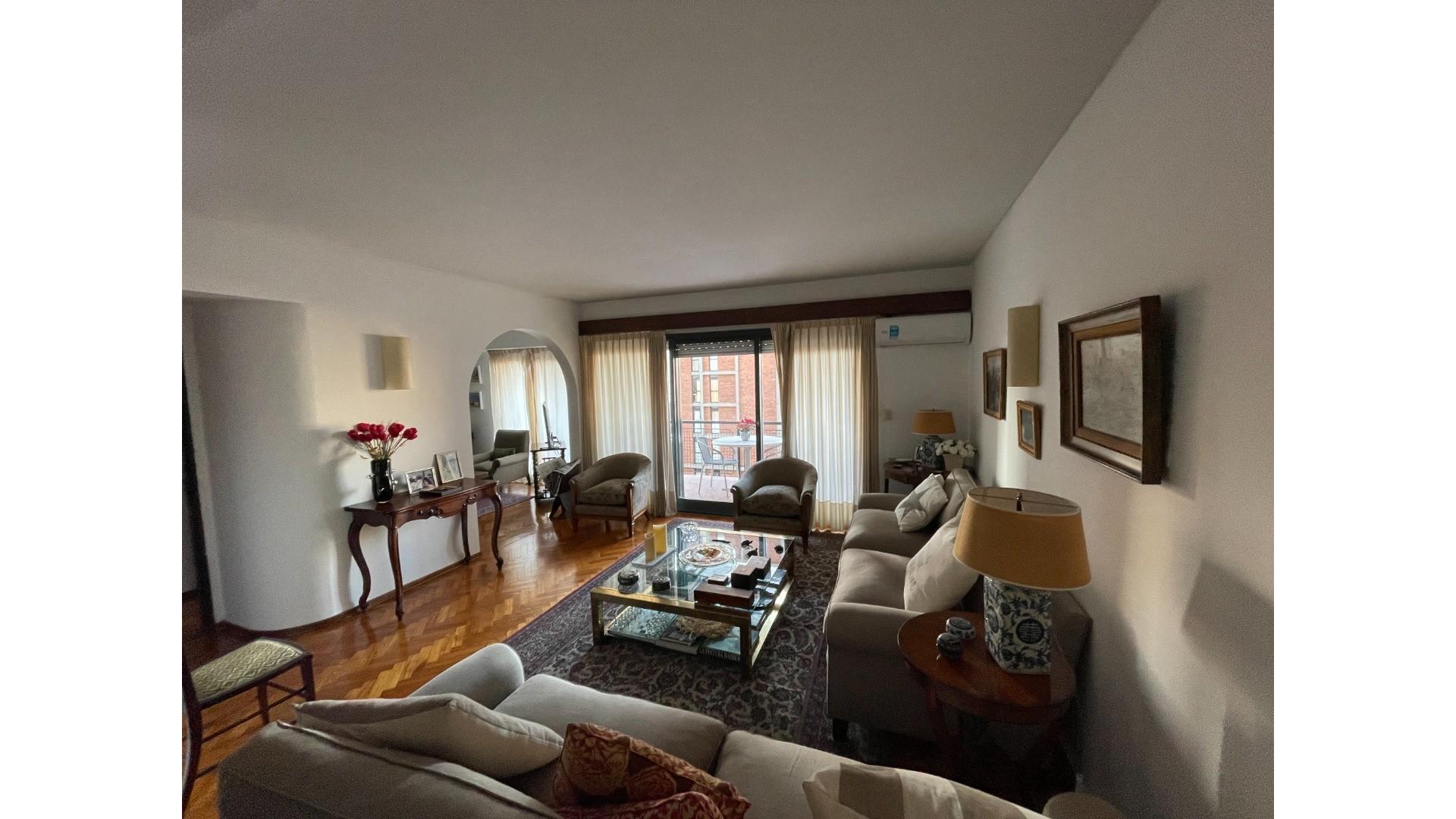 Juan Jose Paso 258 , Piso 6