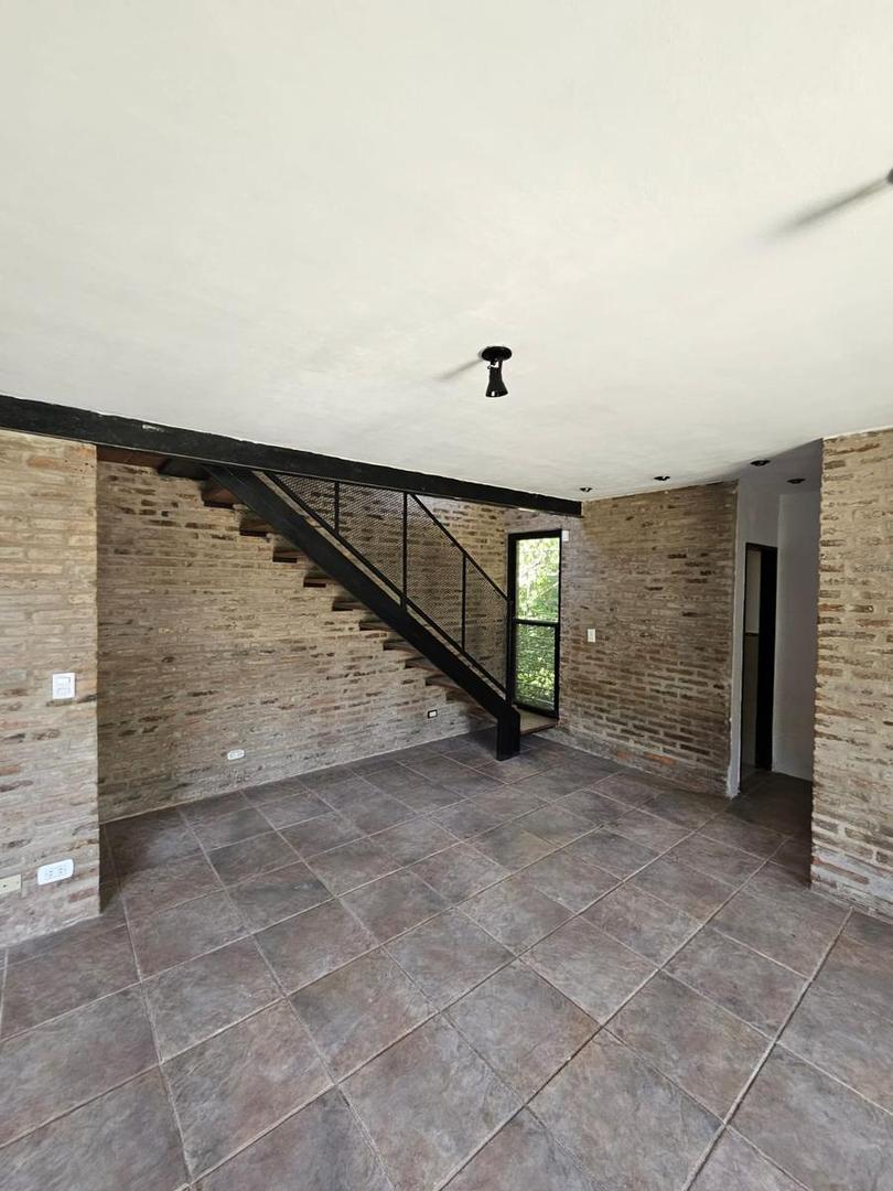 Casa 3 ambientes con 2 baños