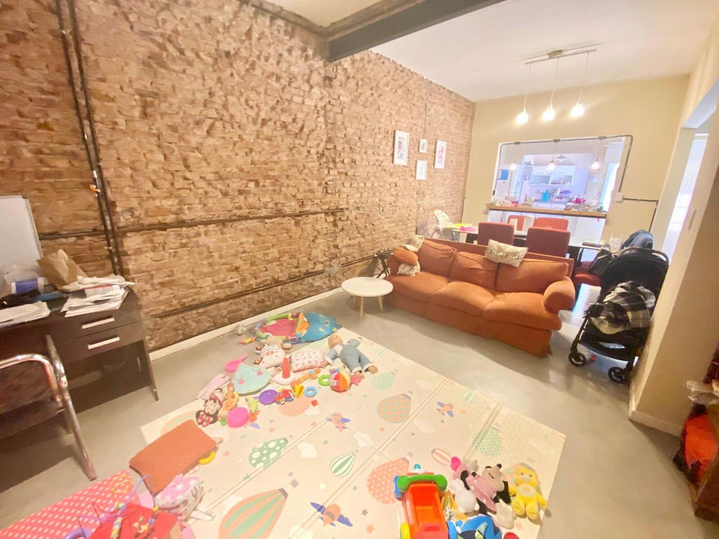 Casa 3 ambientes con 2 baños