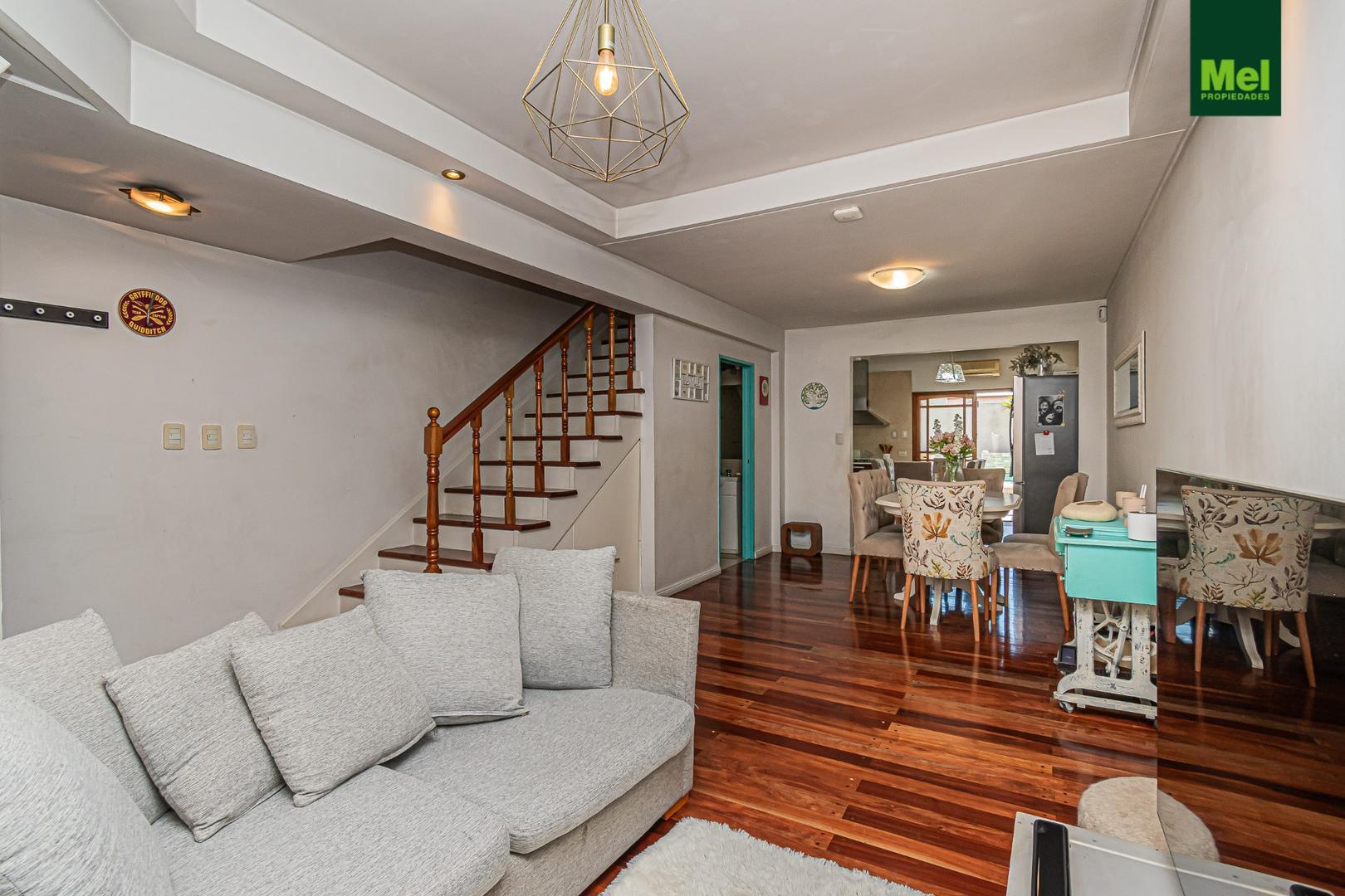 Casa 4 ambientes con 3 baños