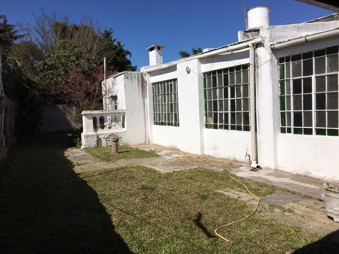 Casa en Venta con 1 cochera
