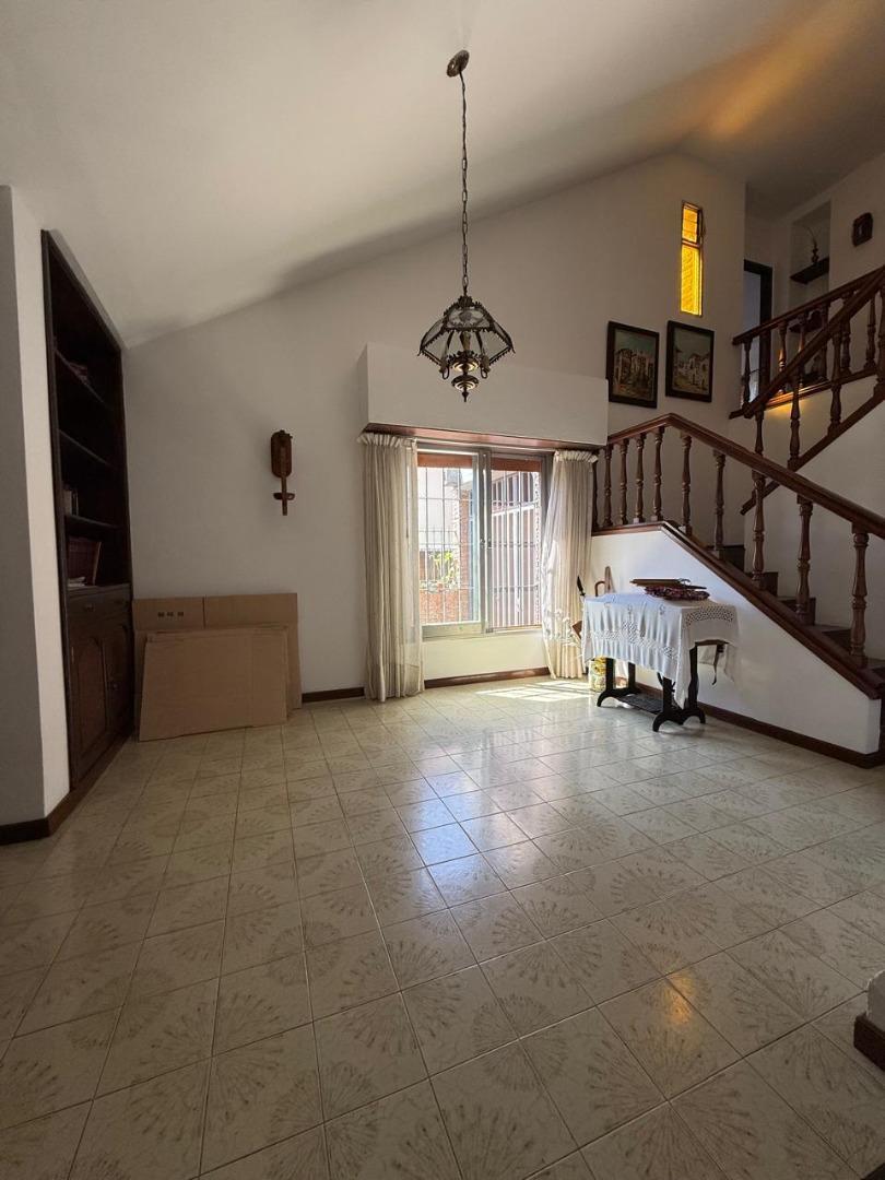 Casa en Alquiler en Castelar Norte, USD 2.200