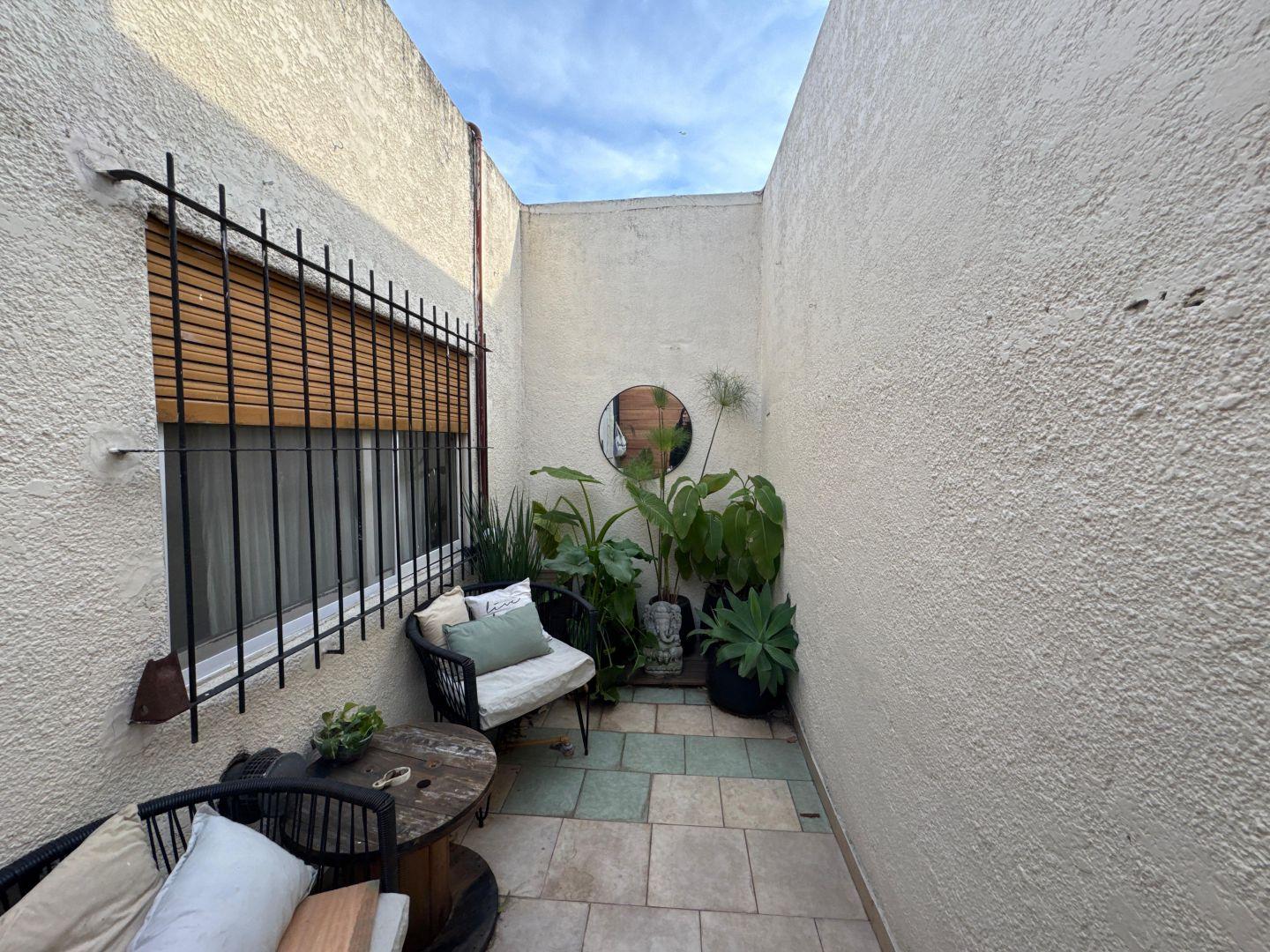 Depto Tipo Casa en Venta de 2 ambientes