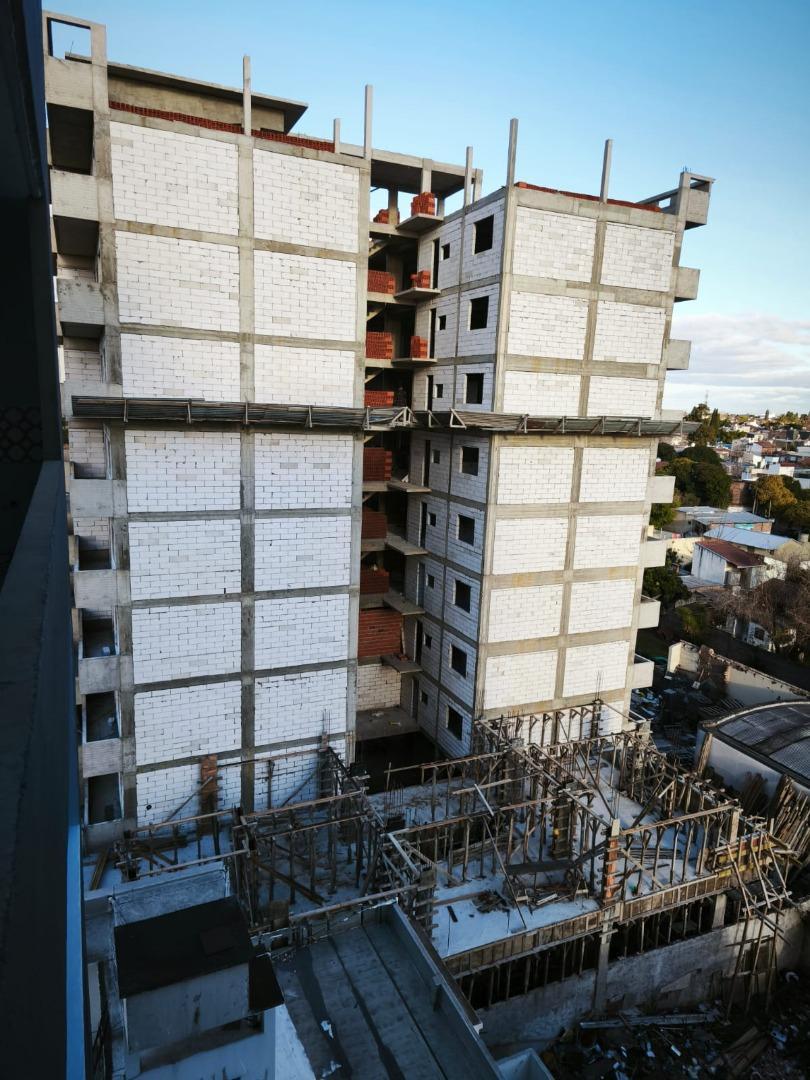 Departamento en Venta en Jose Leon Suarez, USD 94.500