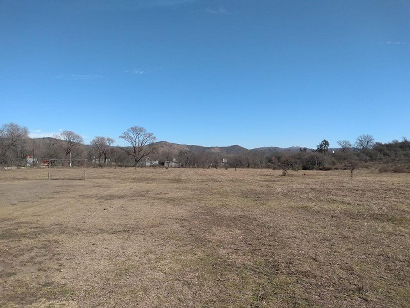 Terrenos grandes venta en Villa Los Aromos - sierras de Cba.