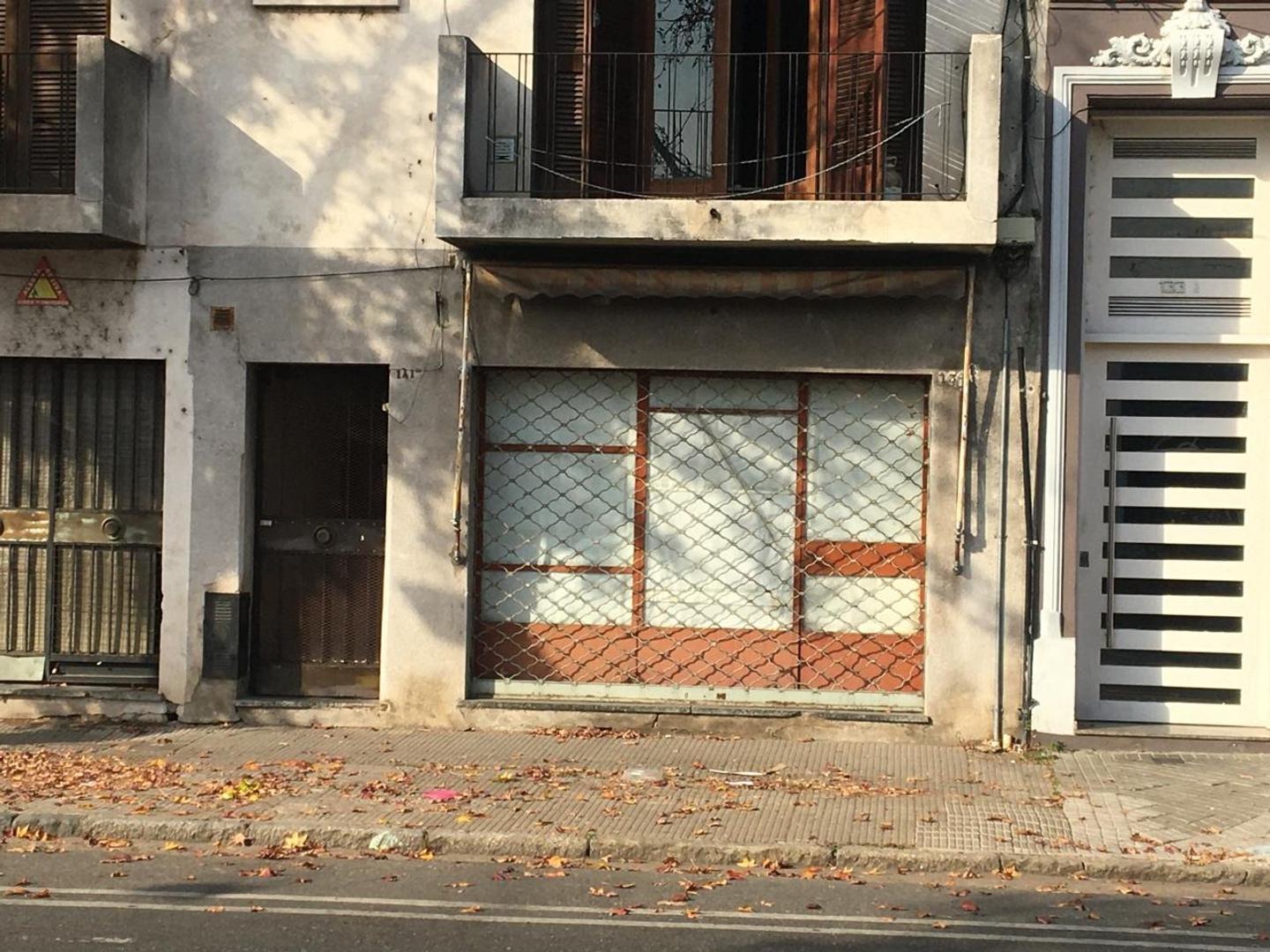 LOCAL  A  RECICLAR LAGOS AL 1OO BIS. PICHINCHA. VENTA