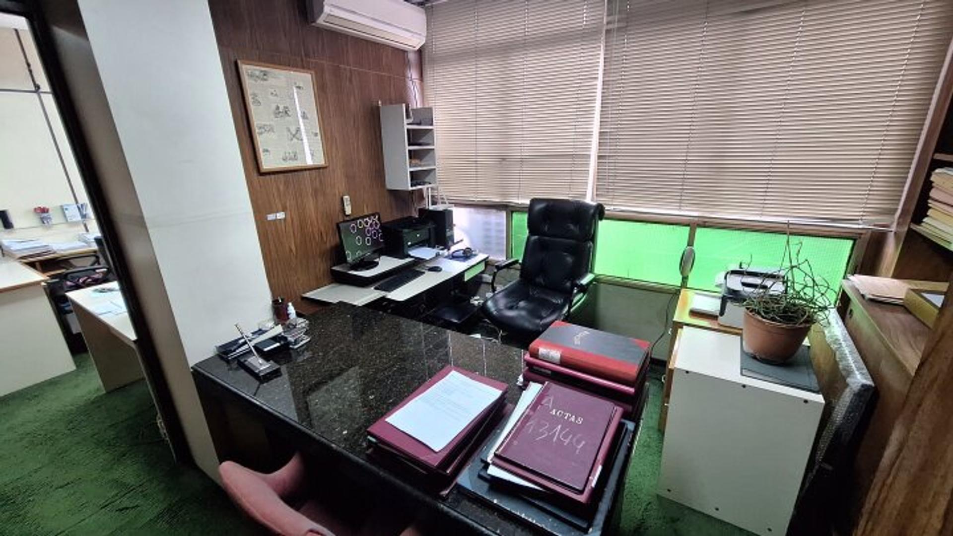 Lavalle 1506 , Piso 7