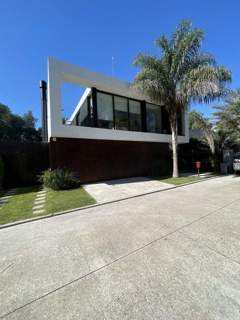 CASA VENTA "DON CAGIANO" VILLA UDAONDO