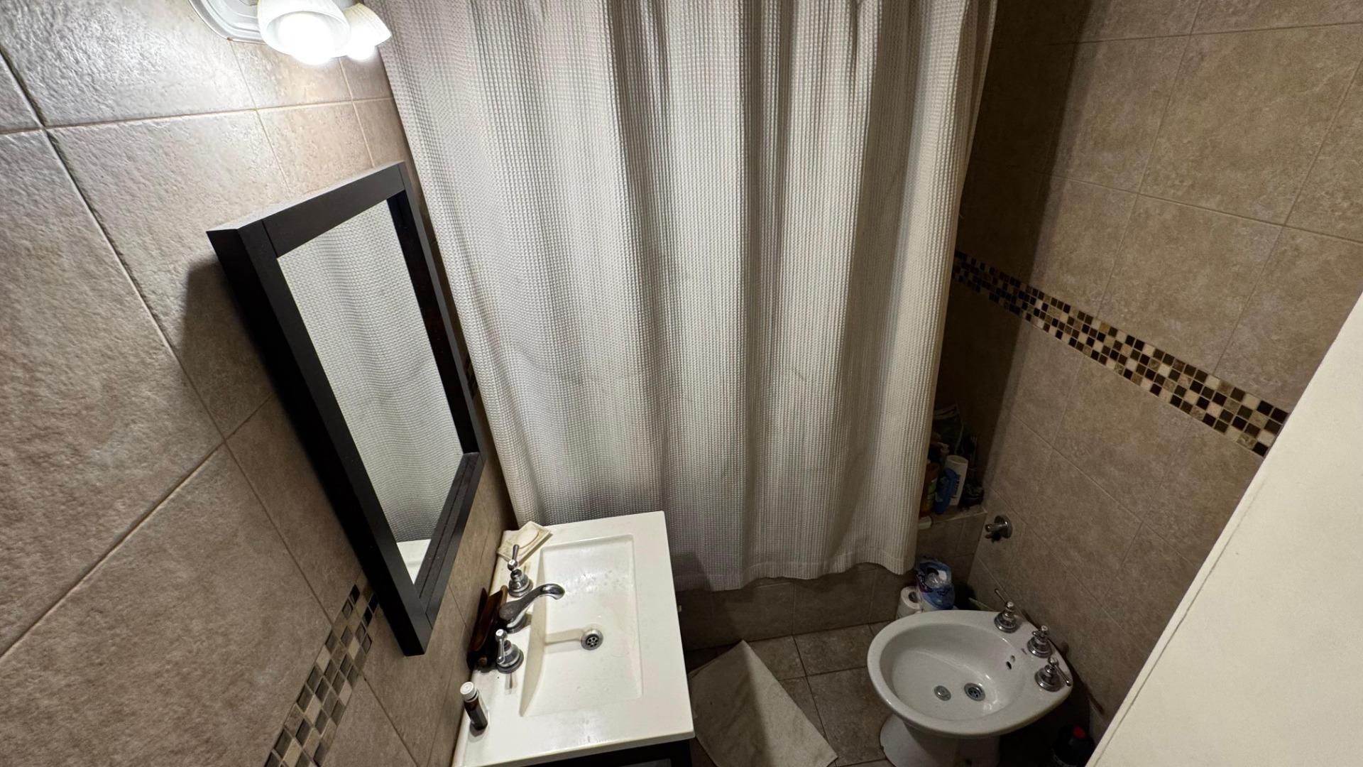 Chalet antiguo apto crédito Ituzaingo Norte