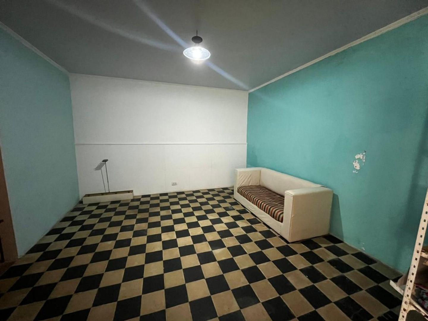 VENTA  CASA  CON LOCAL RAMALLO EXCELENTE UBICACION