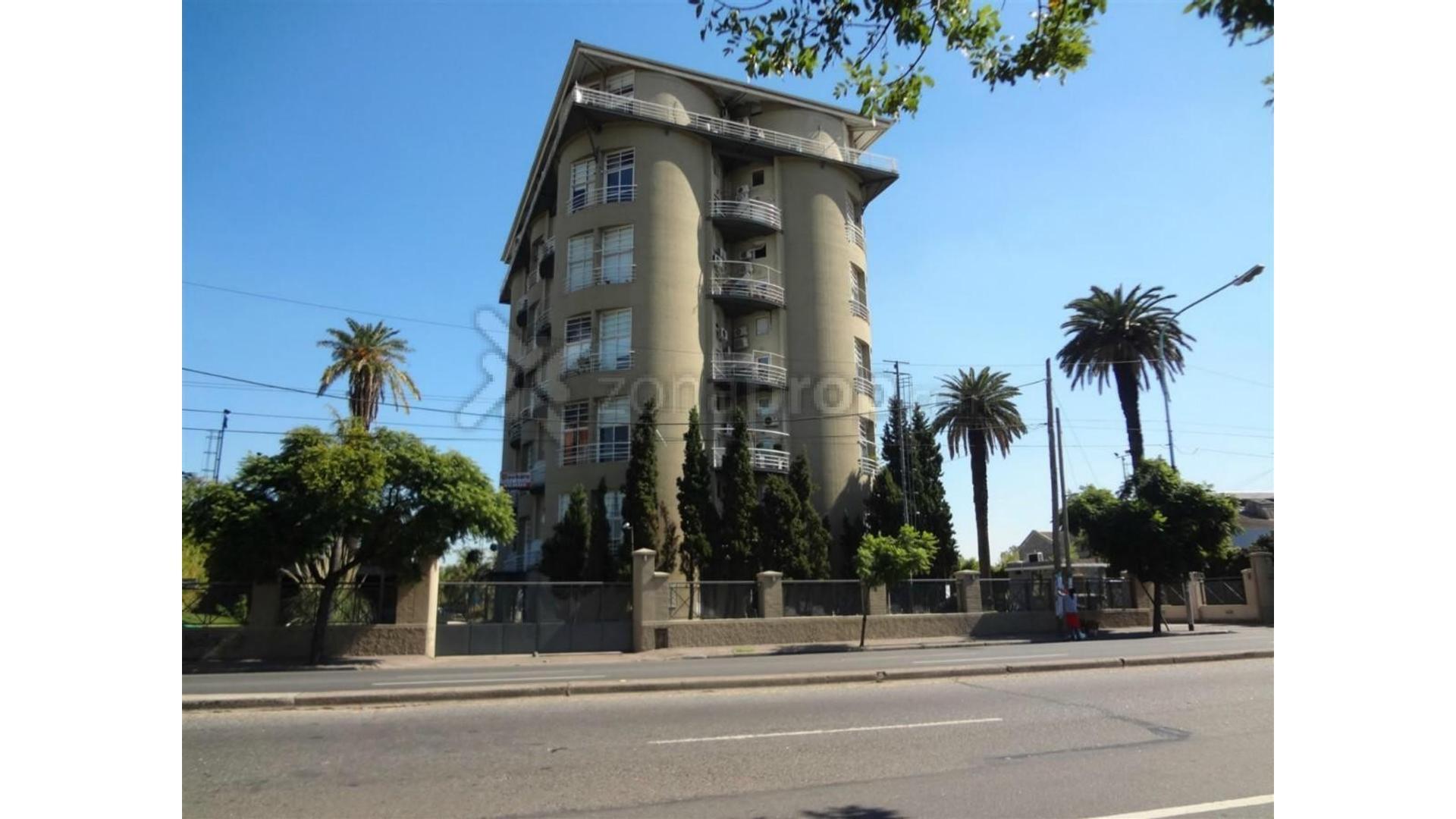 DEPARTAMENTO EN VENTA - AV. H. IRIGOYEN AL 1600, AVELLANEDA