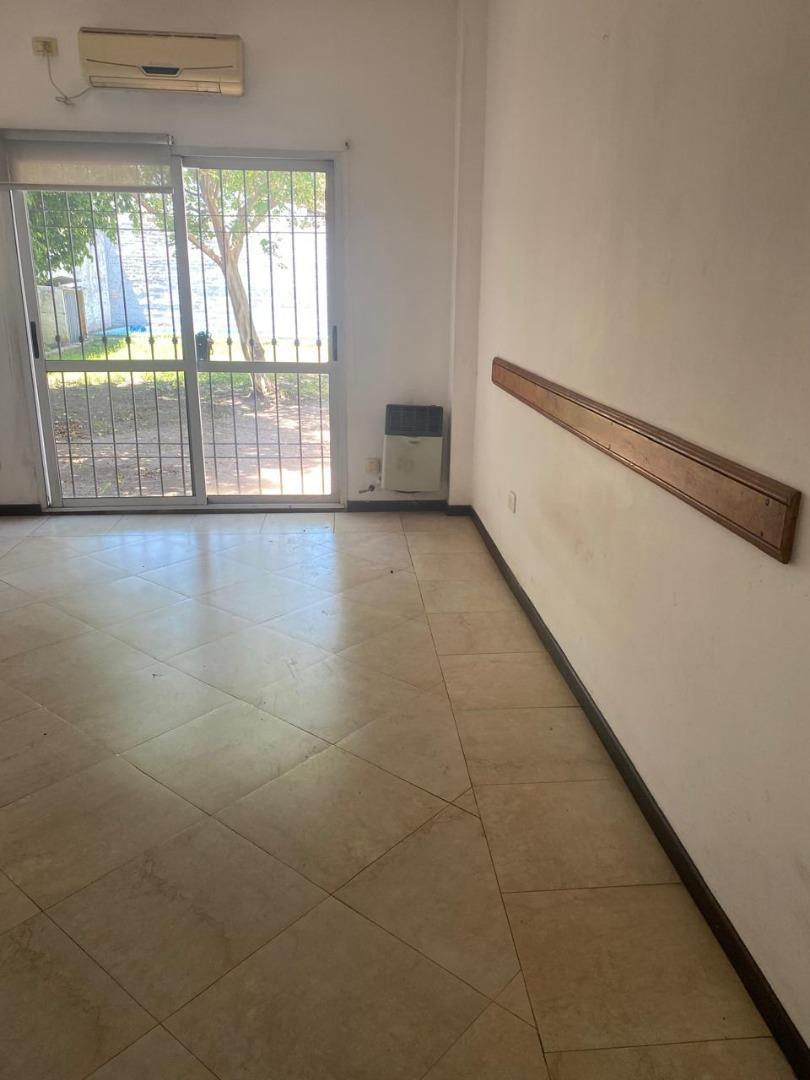 Casa en Venta en Castelar Norte, USD 140.000
