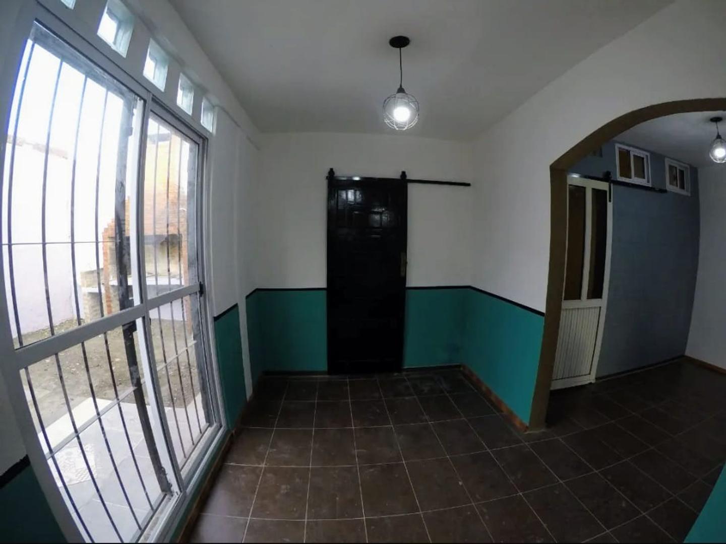Depto Tipo Casa en Venta de 2 ambientes