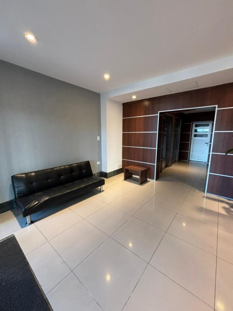 1º De Enero 100, Piso 11