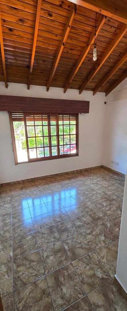 Dúplex  con cochera en San Miguel