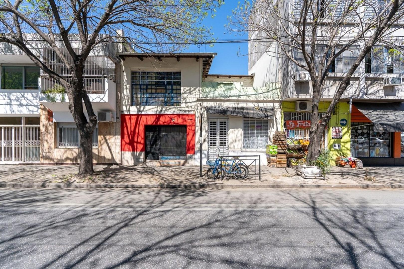 DOS LOCALES COMERCIALES EN VENTA EN ECHESORTU