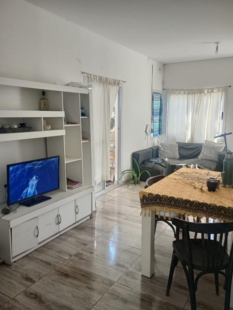 SE VENDE DUPLEX EN BARRIO SAN DANIEL
