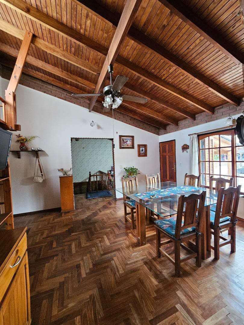 VENTA CASA APTO CREDITO 4 DORMITORIOS PILETA PATIO COCHERA