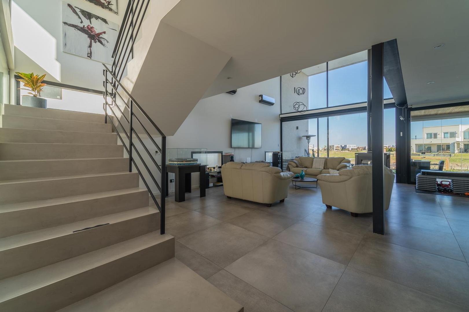 Casa en Alquiler en El Naudir, USD 3.200