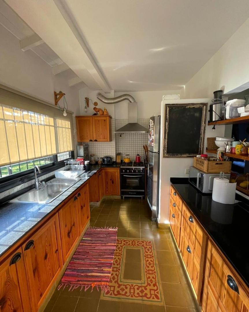 OPORTUNIDAD CASAQUINTA EN FRANCISCO ALVAREZ