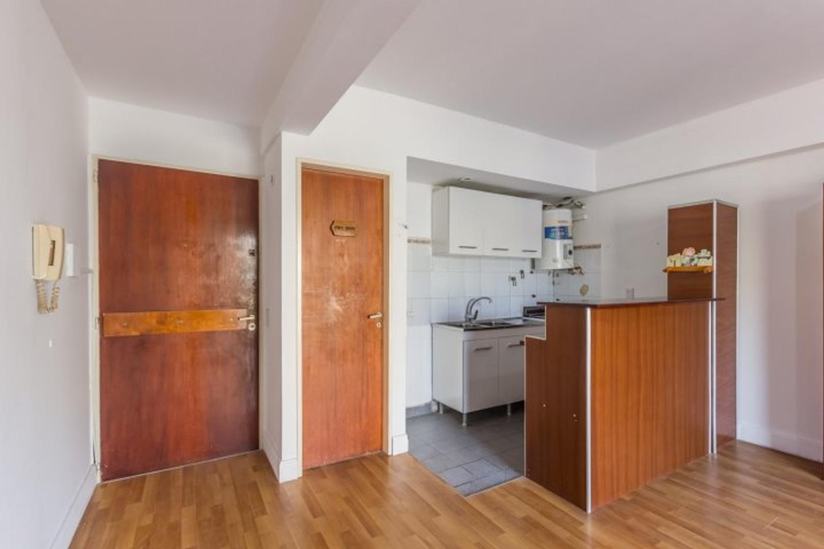 Maturin 2337 , Piso 1