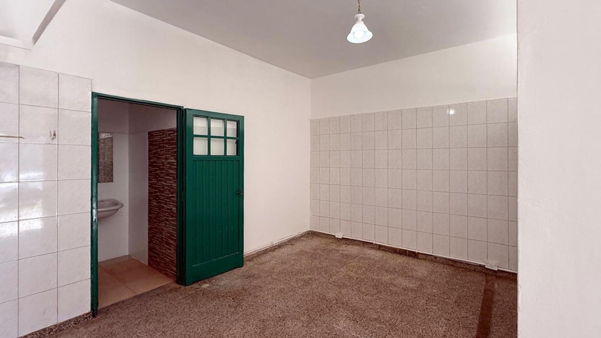 Departamento en Alquiler en Parque San Martin, $ 250.000